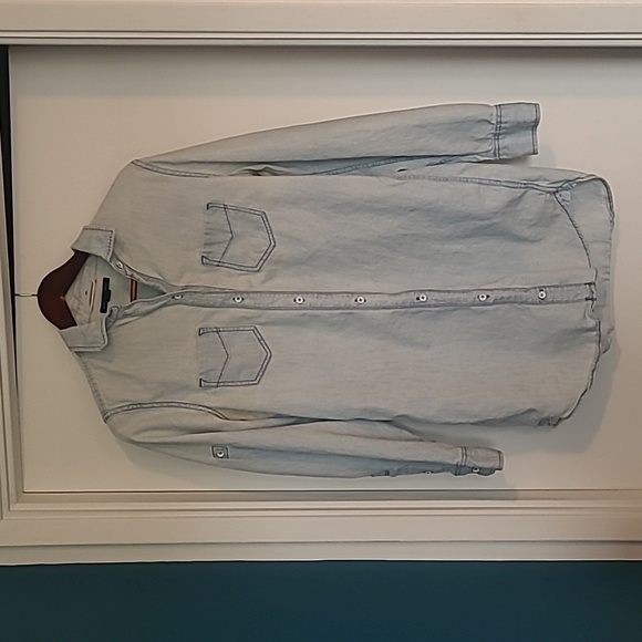 Banana Republic Denim Shirt Size Medium - Picture 1 of 3